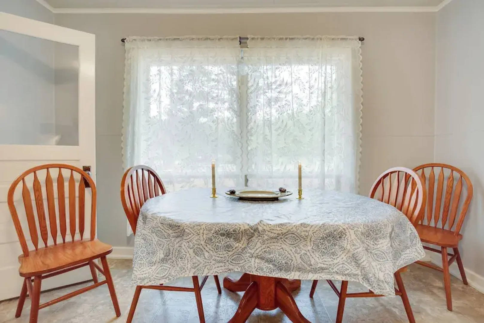 Peaceful Saint Germain Home w/ Fire Pit!