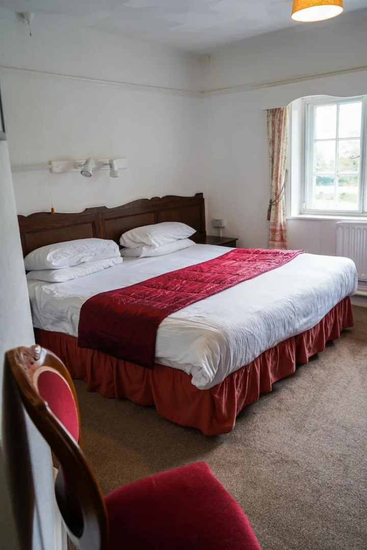 The Fox & Hounds Hotel