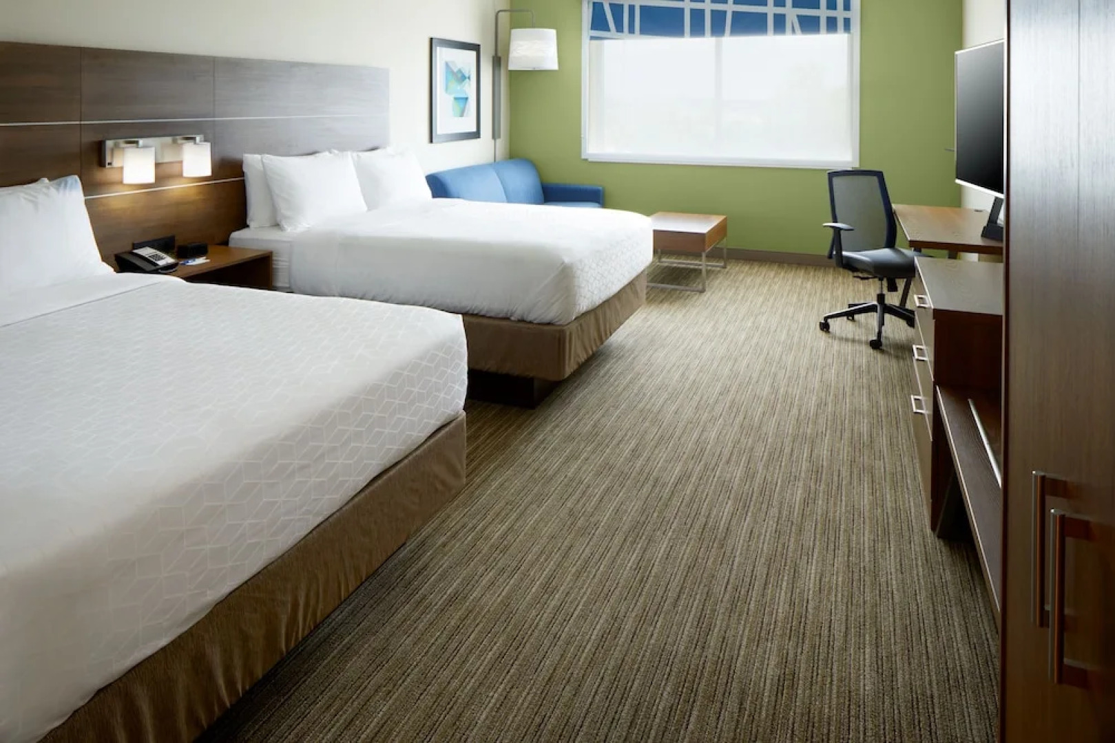 Holiday Inn Express & Suites Cincinnati North - Liberty Way