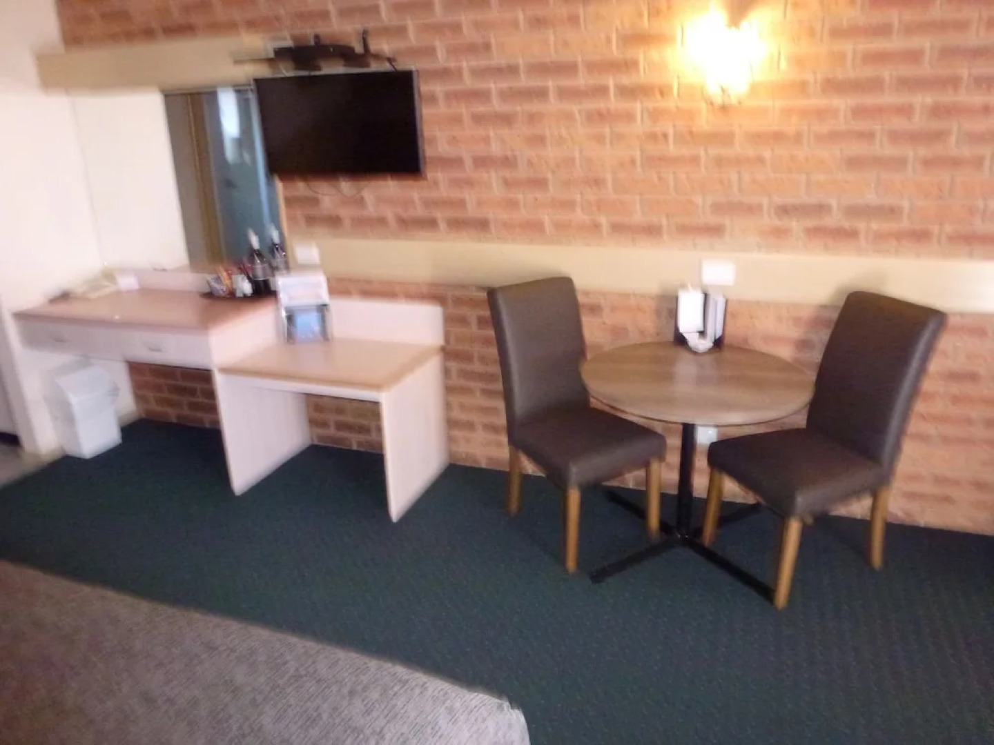 BEST WESTERN Colonial Motor Inn