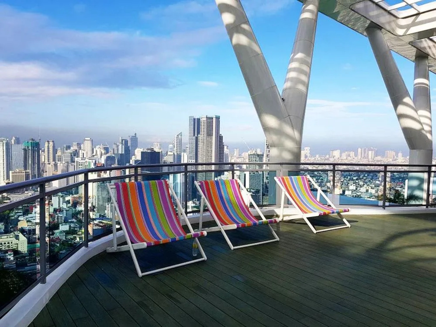 Lower Penthouse Unit in Acqua Residences