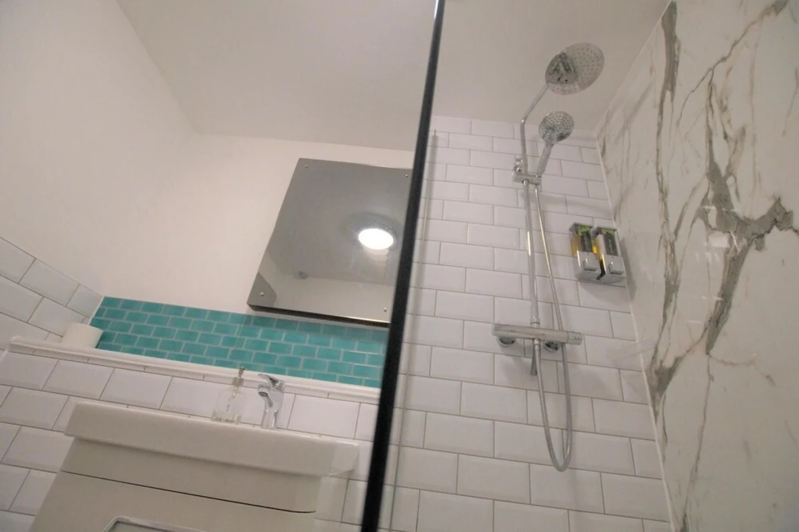 Park View- Close to East Surrey Hospital- Self Contained 2 bed