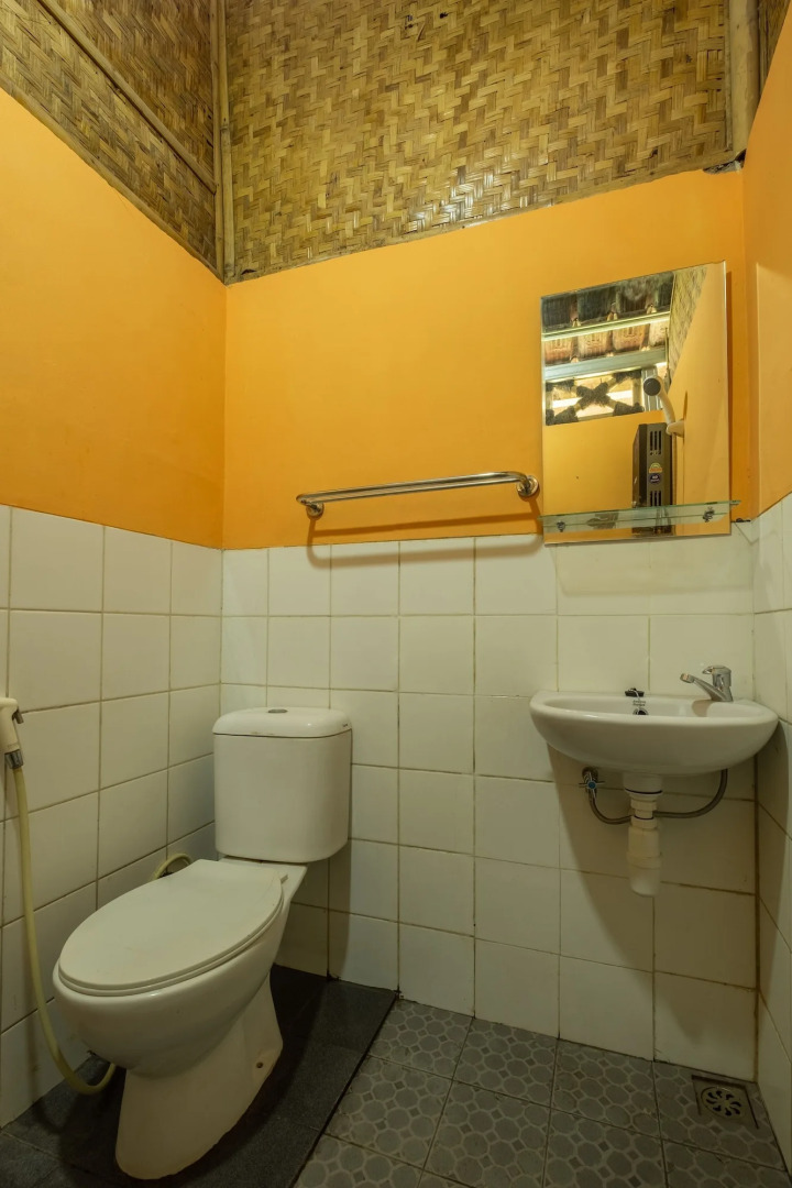 OYO 644 Grand Yustik Selabintana