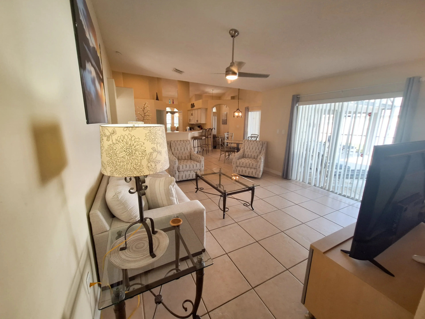 Private Pool Home with Spa & Games Room, Clermont, US