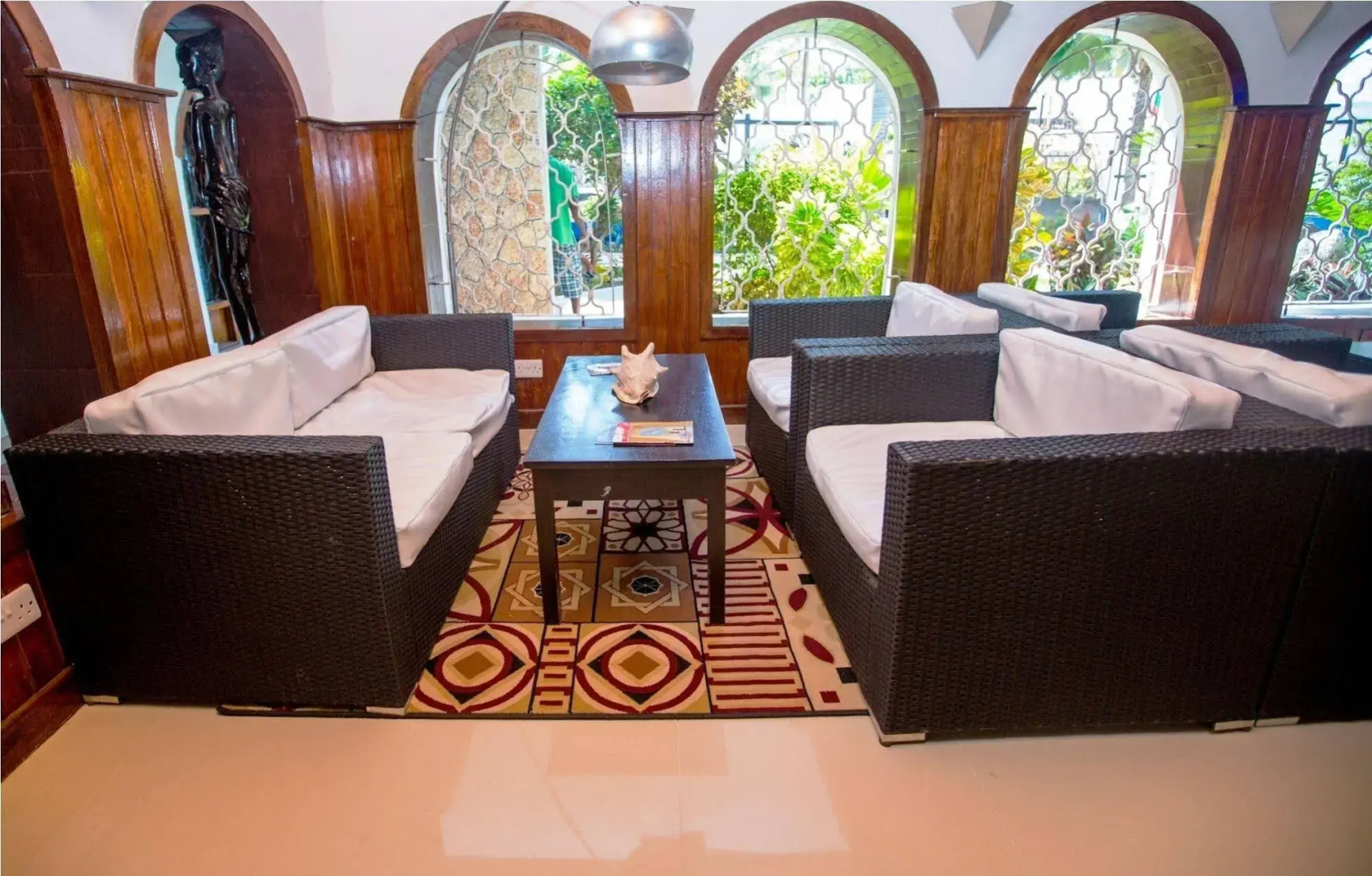 Best Western Jangwani Sea Breeze Hotel