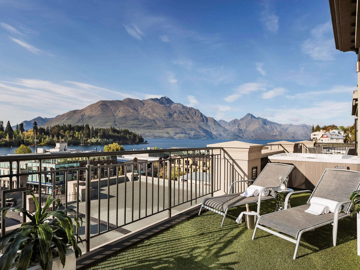 Sofitel Queenstown Hotel & Spa