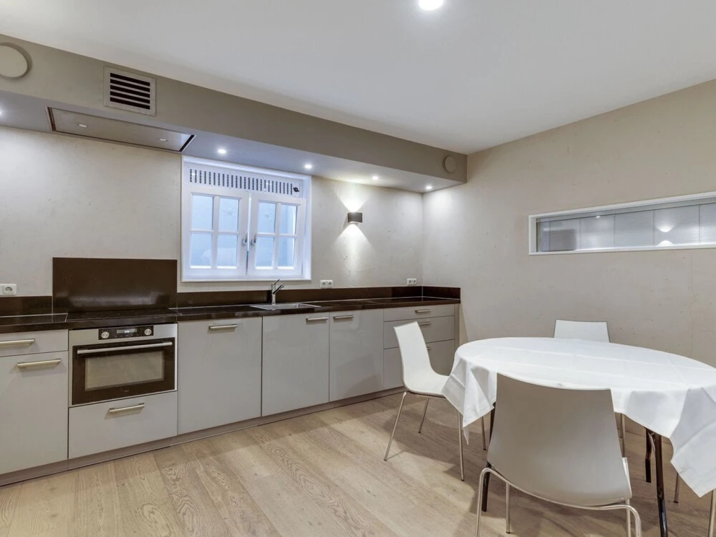 Attractively Renovated Farmhouse From Around 1700