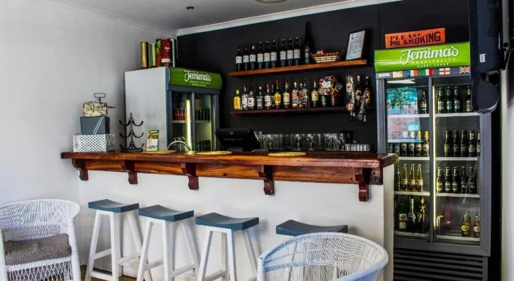 Jemimas Hospitality, Bunker on Bailie