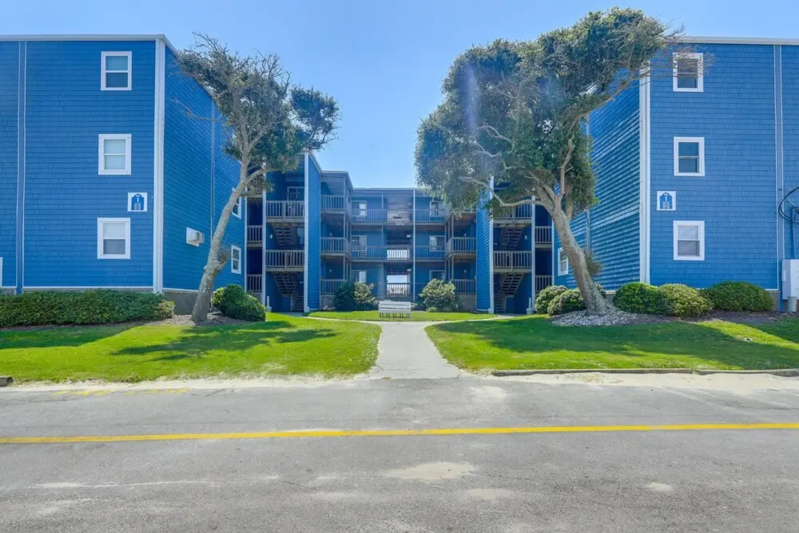 Beachfront North Carolina Condo - Steps to Ocean!