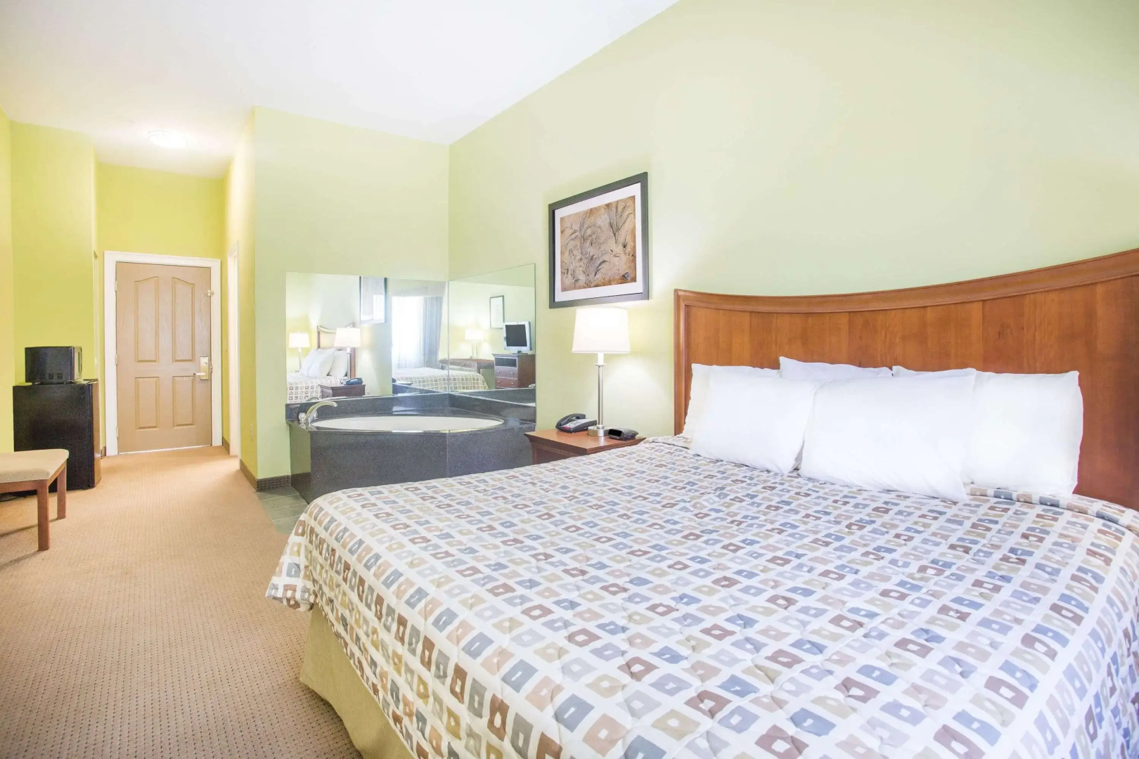 Days Inn & Suites by Wyndham Swainsboro