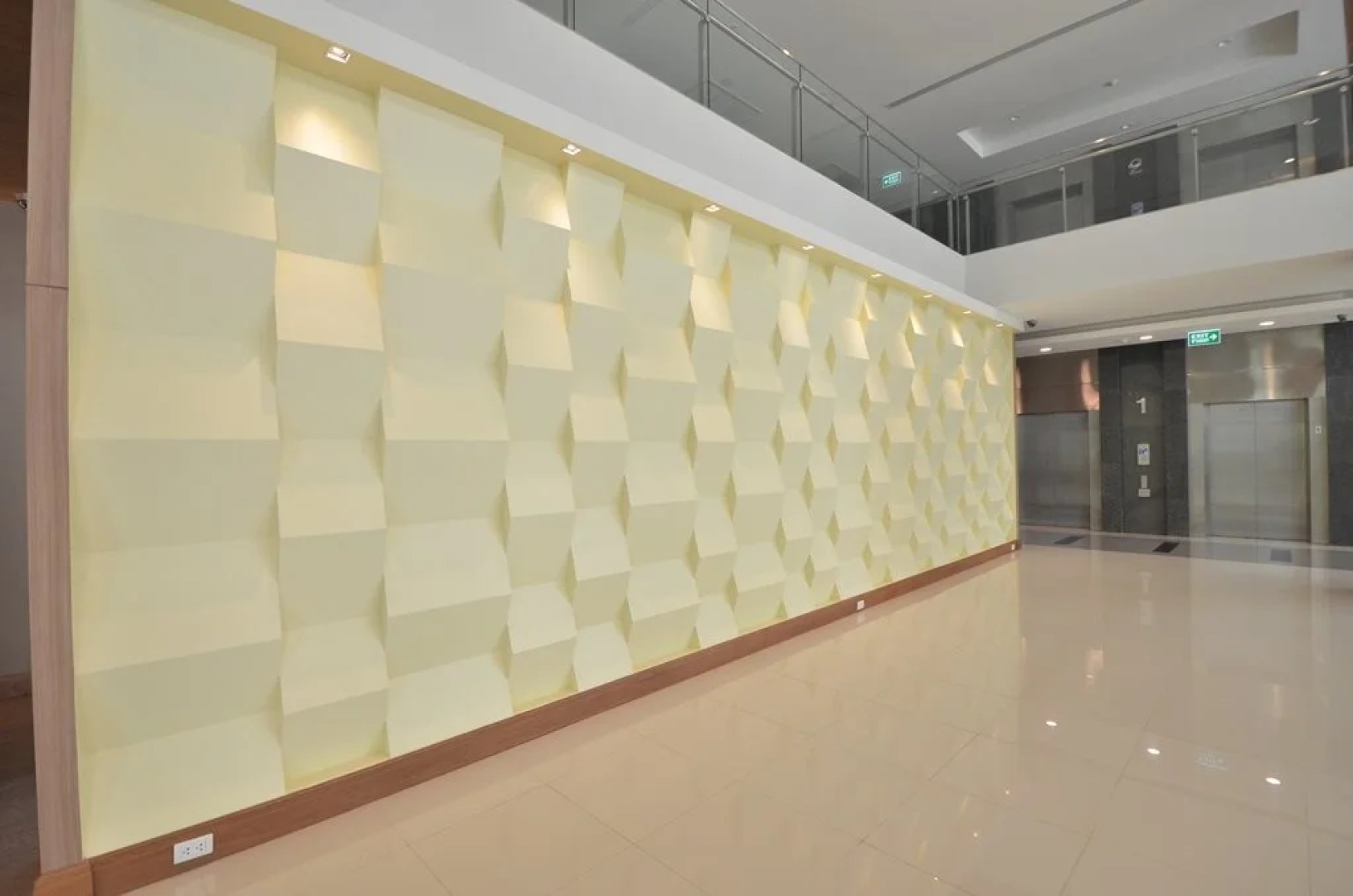 Srivaree Pavilion Hotel And Training Center