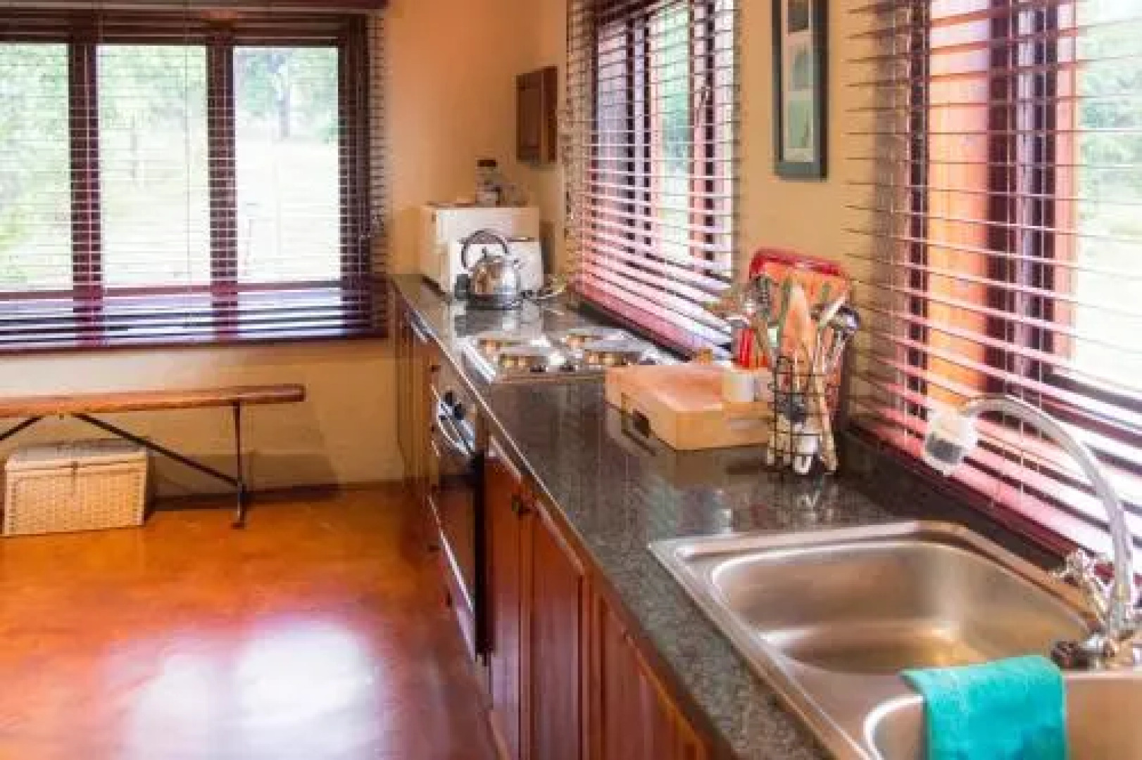 Impisi Lodge Safari and Golf Guesthouse