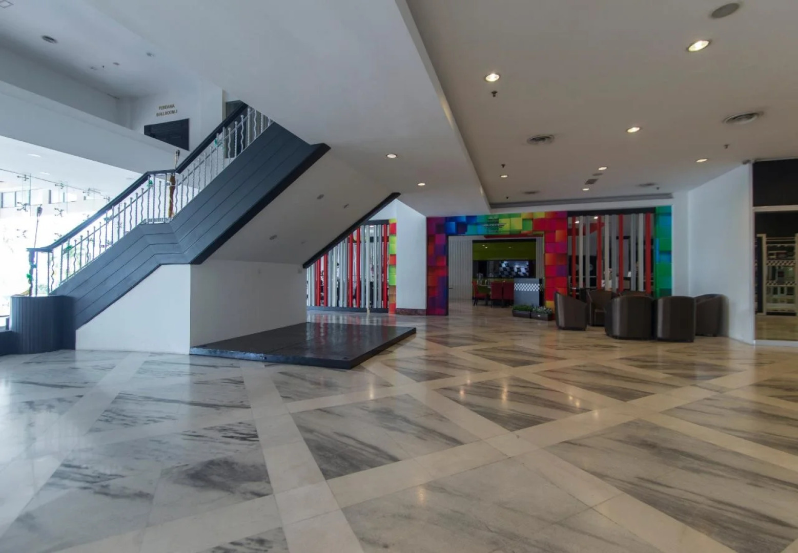 OYO Capital O 89357 Unicorn Hotel