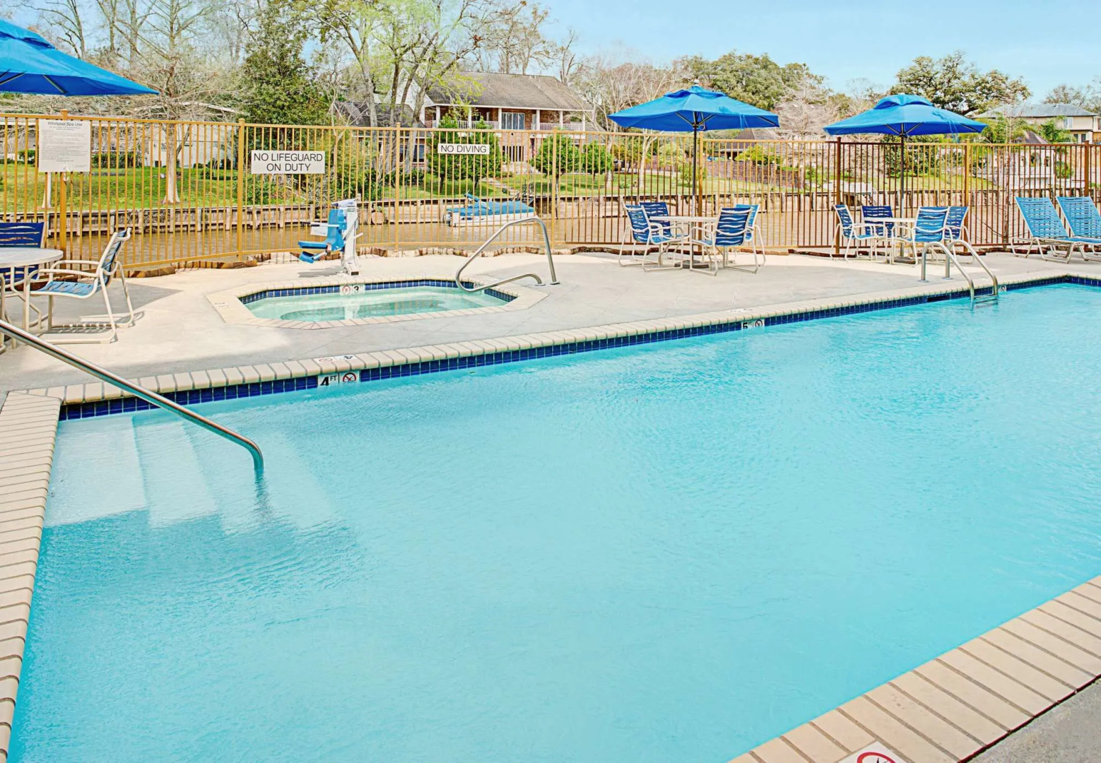 Fairfield Inn & Suites by Marriott Lafayette South