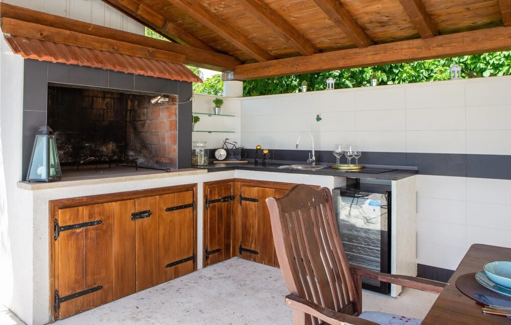 Amazing Home in Blato na Cetini With Wifi and 3 Bedrooms