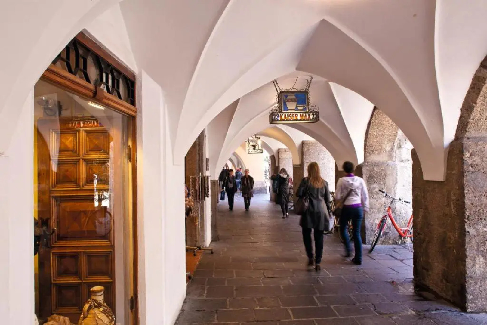 Gstill-4-Living (Adults Only)