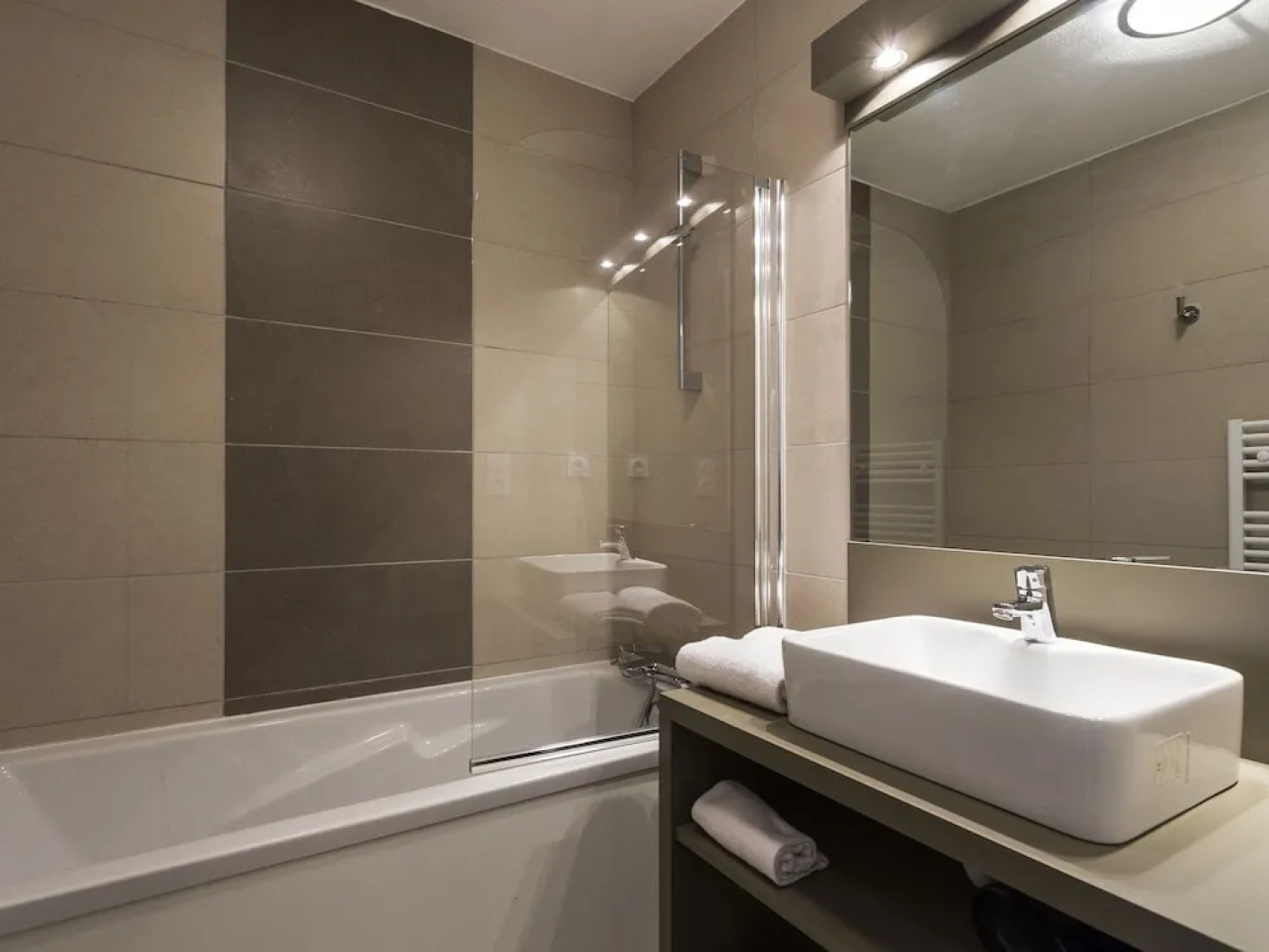 Modern and comfortable apartment near the Pont du Gard