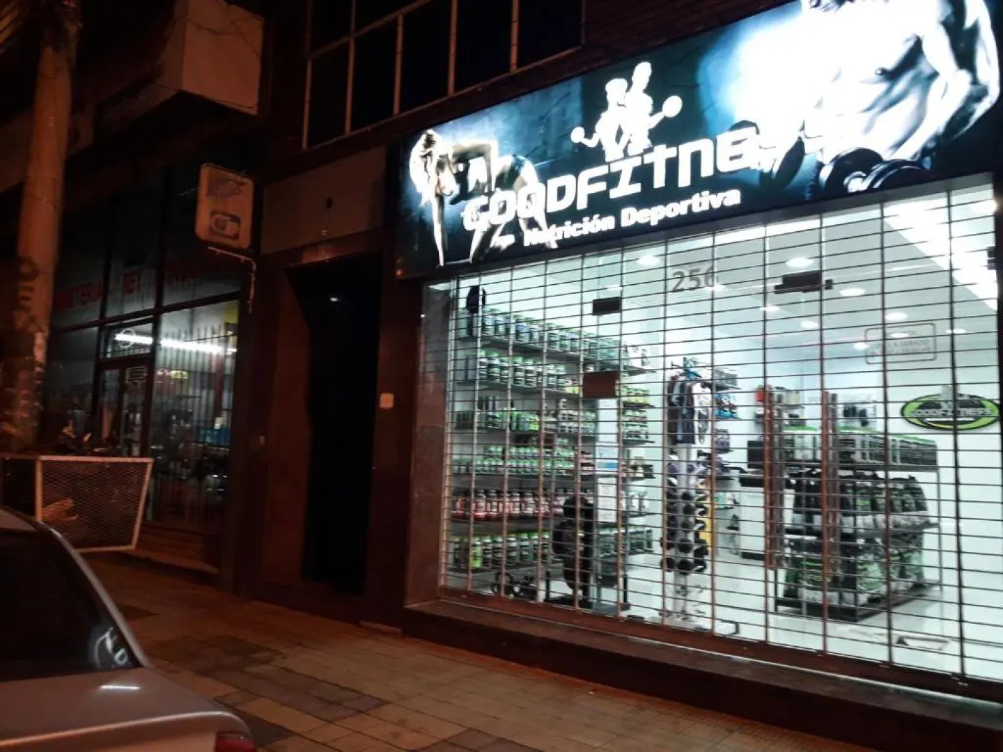 Danny ap - Amplio y cómodo - 18 min Aeropuerto - Zona de Restos - Parking