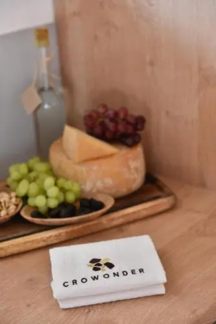 Crowonder Harbor Villa