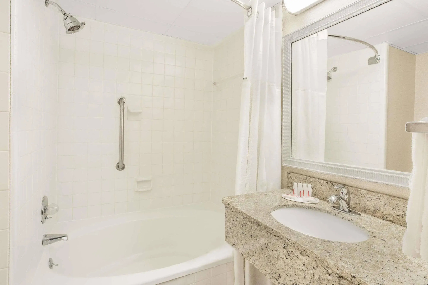 Ramada Plaza by Wyndham Fayetteville Fort Bragg Area