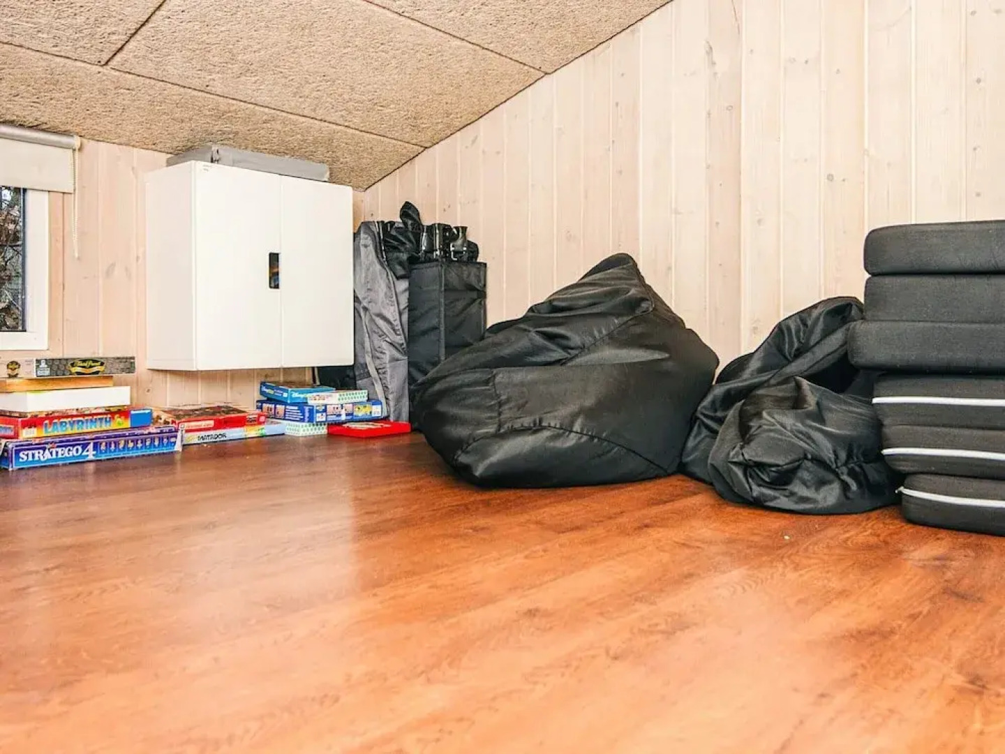 10 Person Holiday Home in Glesborg-by Traum