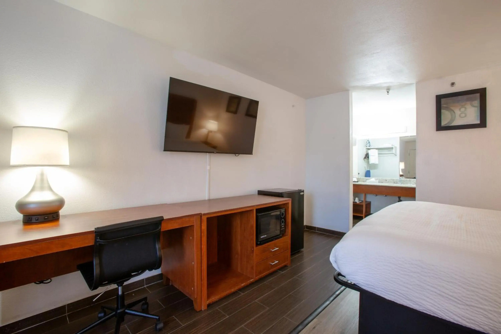 The Hotel Serene Glendale Peoria, Surestay Collection by BW