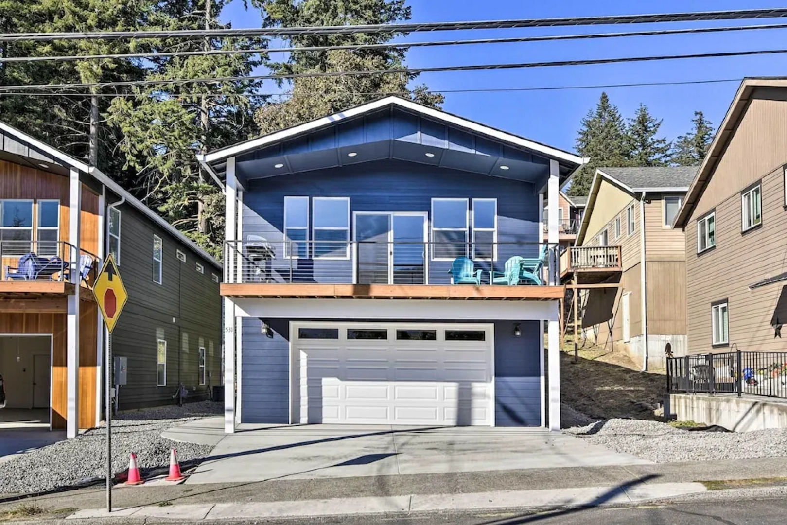 Stunning Stevenson Retreat w/ Mountain Views!