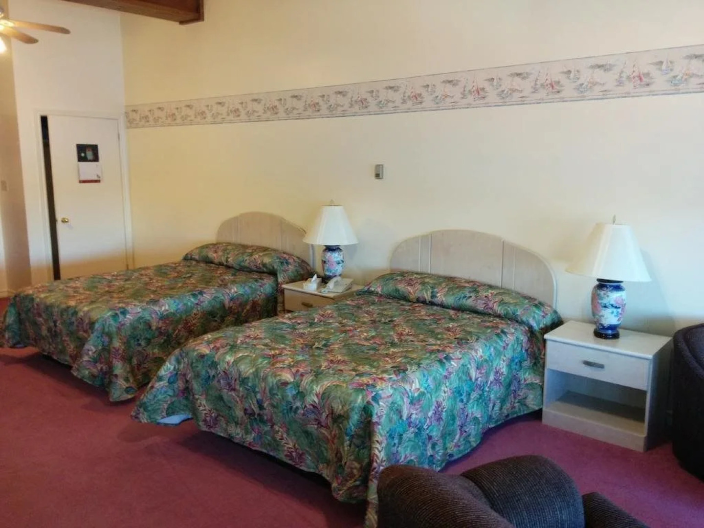 The Dockside Inn & Restaurant