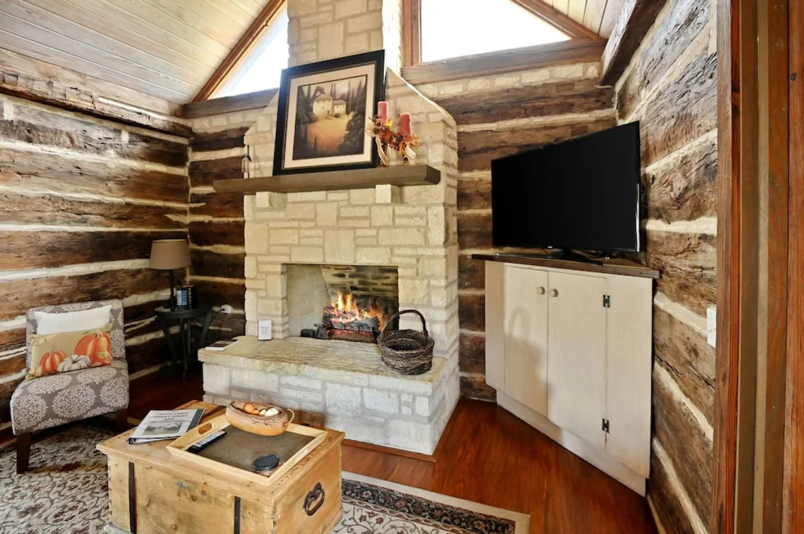 Czech 1 Bedroom Cabin by RedAwning