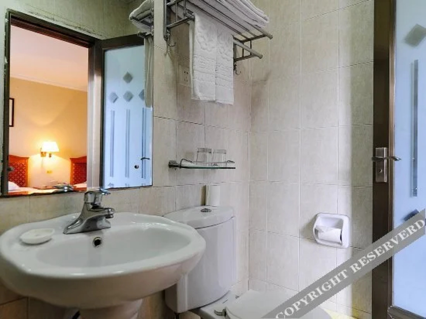 Quanzhou Baijia Hotel (ancient city food Street store)