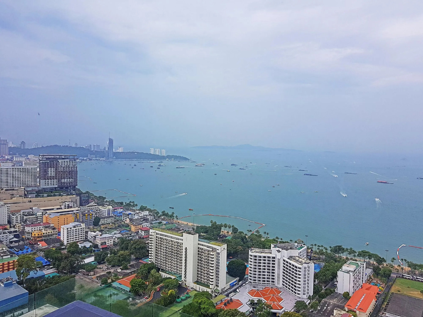 2BR Centric Sea 843 by Pattaya Holiday