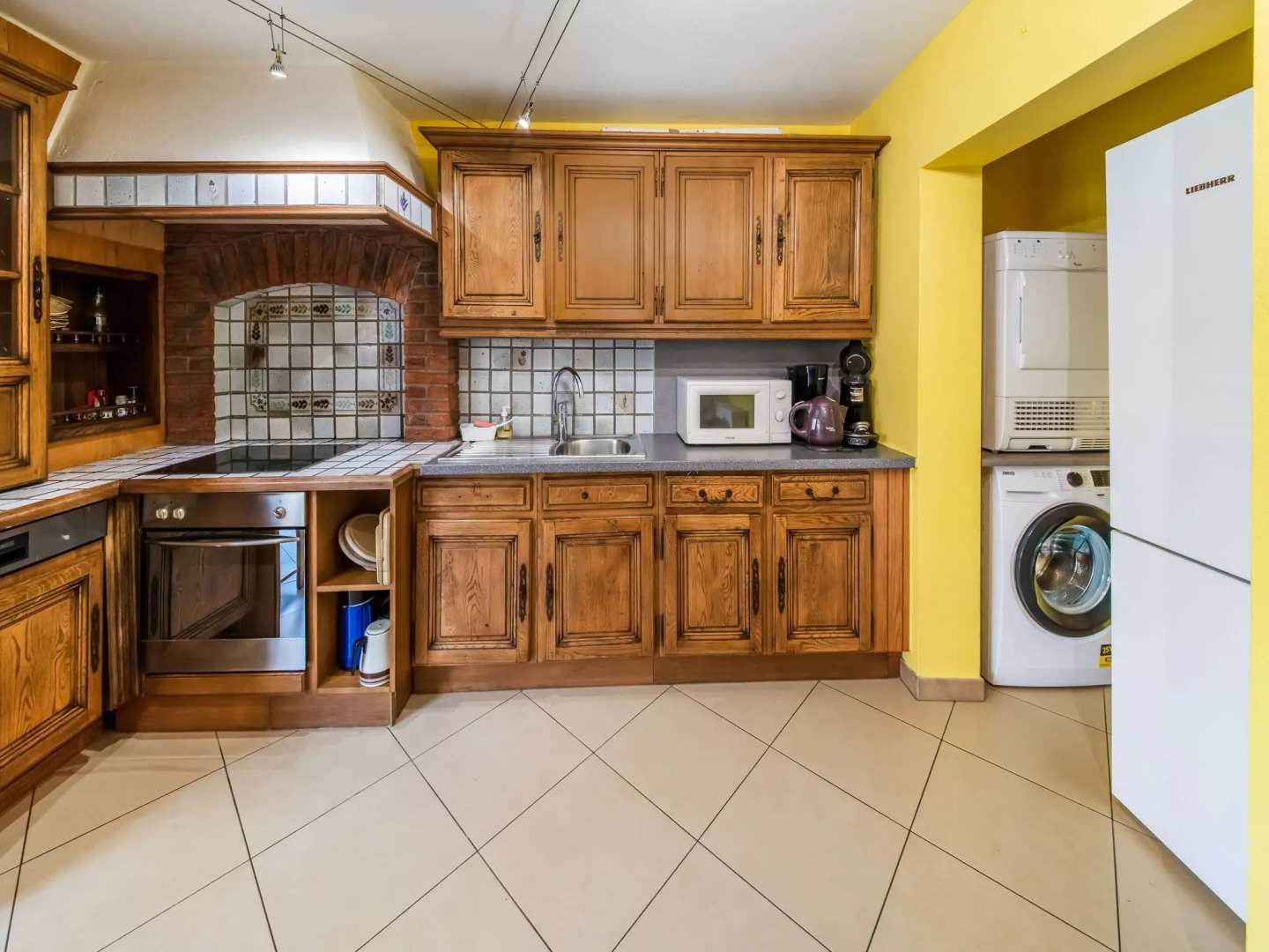 Stone Cottage With Sauna Jacuzzi A 5 Min Drive From The Cave Of Lorette In Rochefort