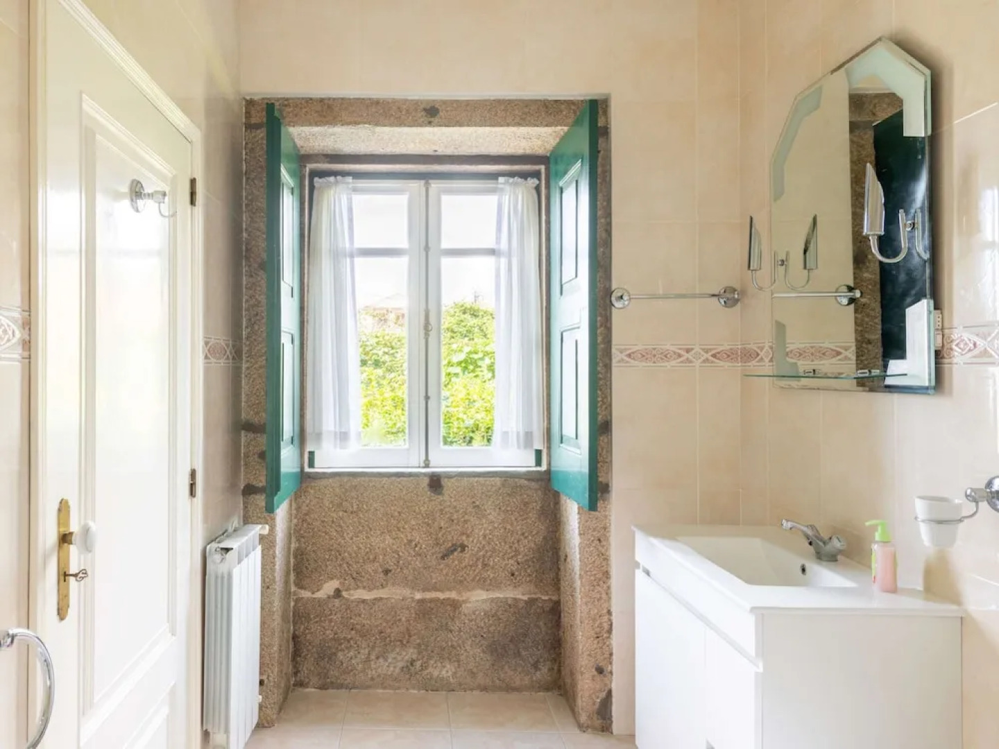 Holiday Home in Arcozelo With Terrace