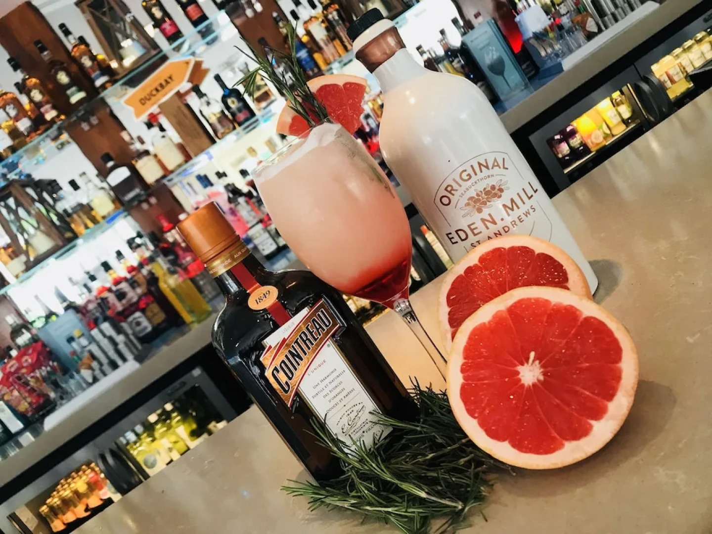 Duck Bay Hotel  Restaurant