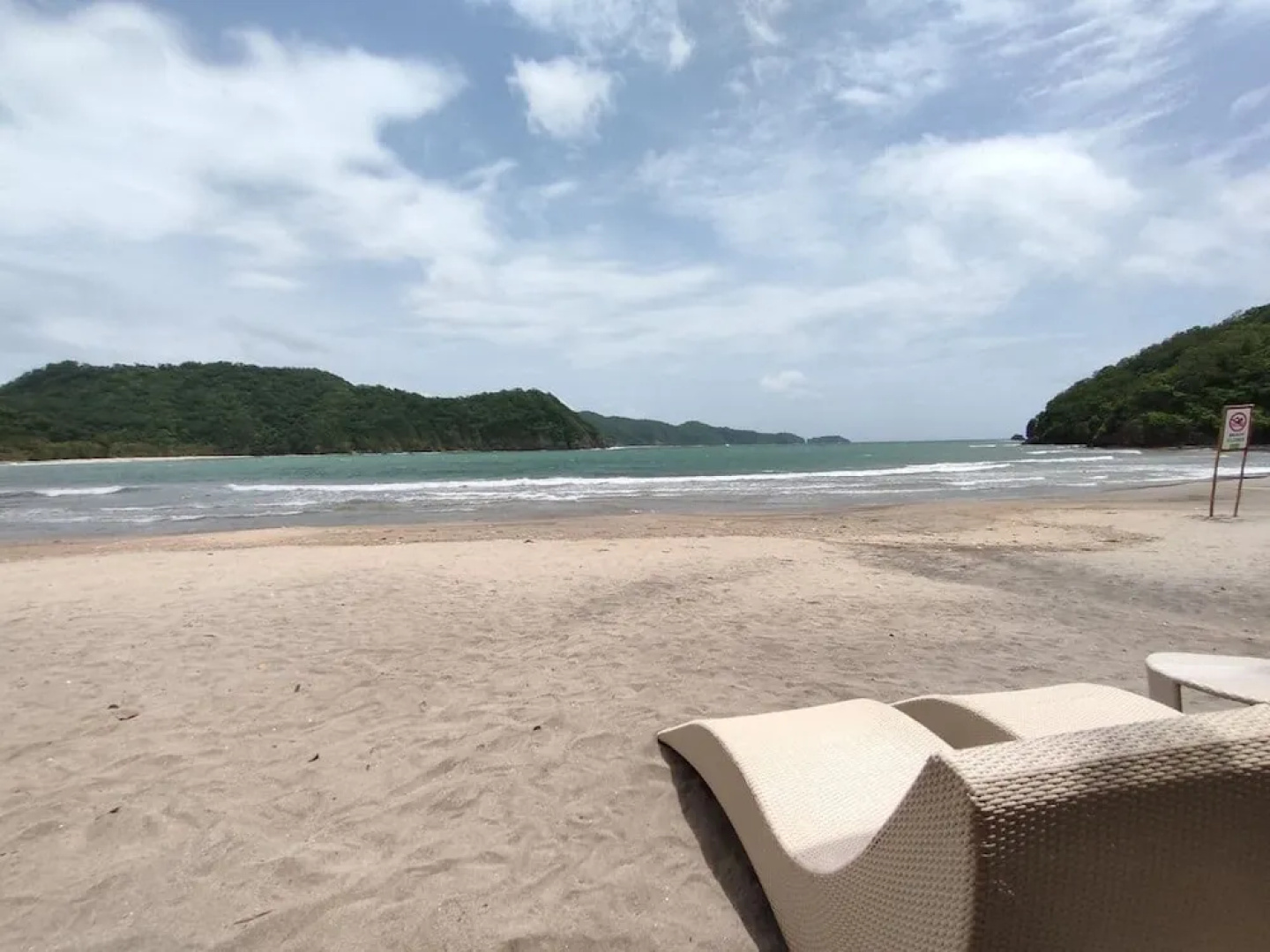 Dr Calayan's 2BR Condo at Pico De Loro