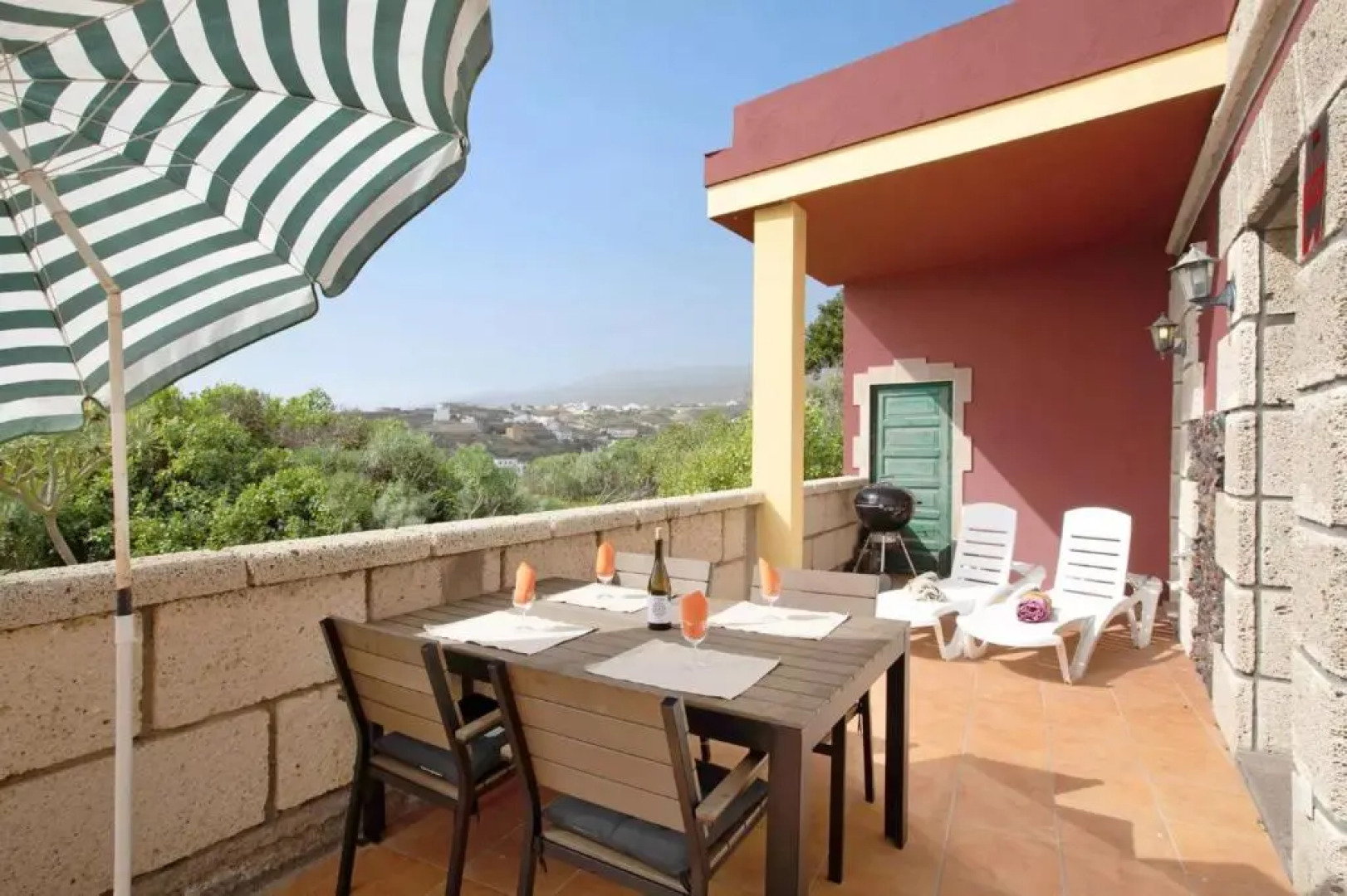 Stunning 1-Bed Apartment with seaview in Arico