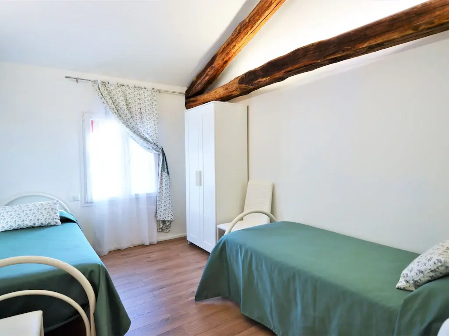 Stellar Apartment in Miane With Shared Swimming Pool