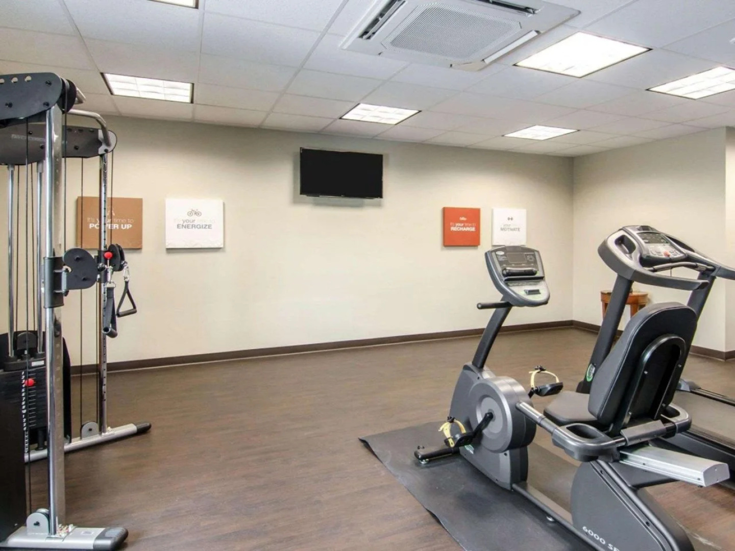 Comfort Inn & Suites Lynchburg Airport - University Area