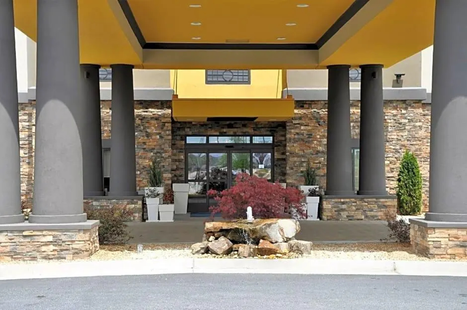 Holiday Inn Express & Suites Perry-National Fairground Area