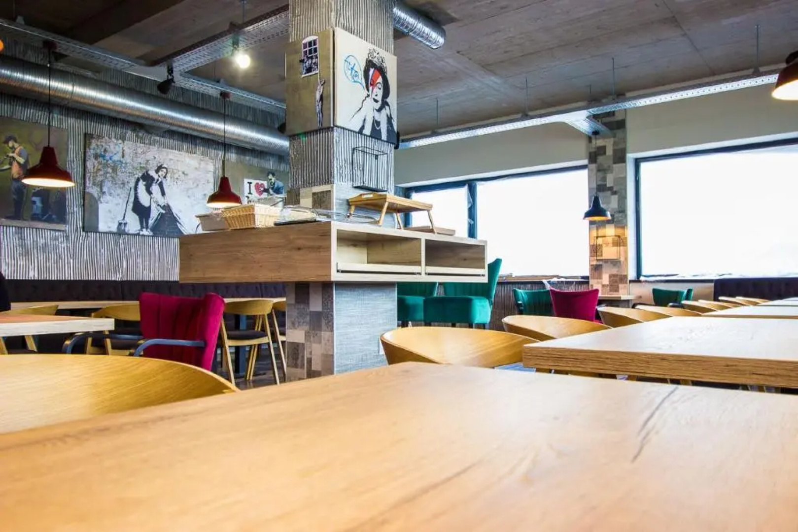 Hotel & Bistro 63