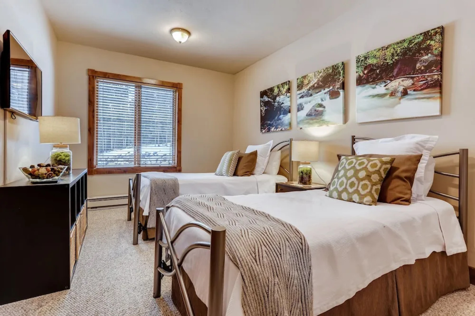 Opulent Breck Haven: Theater, Hot Tub, Billiards 7 Bedroom Home