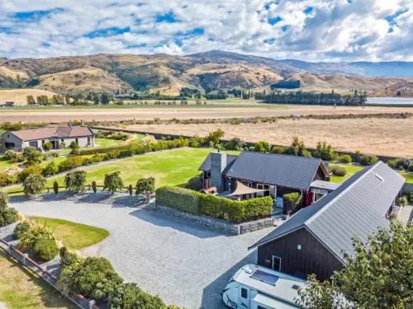 Rustic Lodge Bed & Breakfast