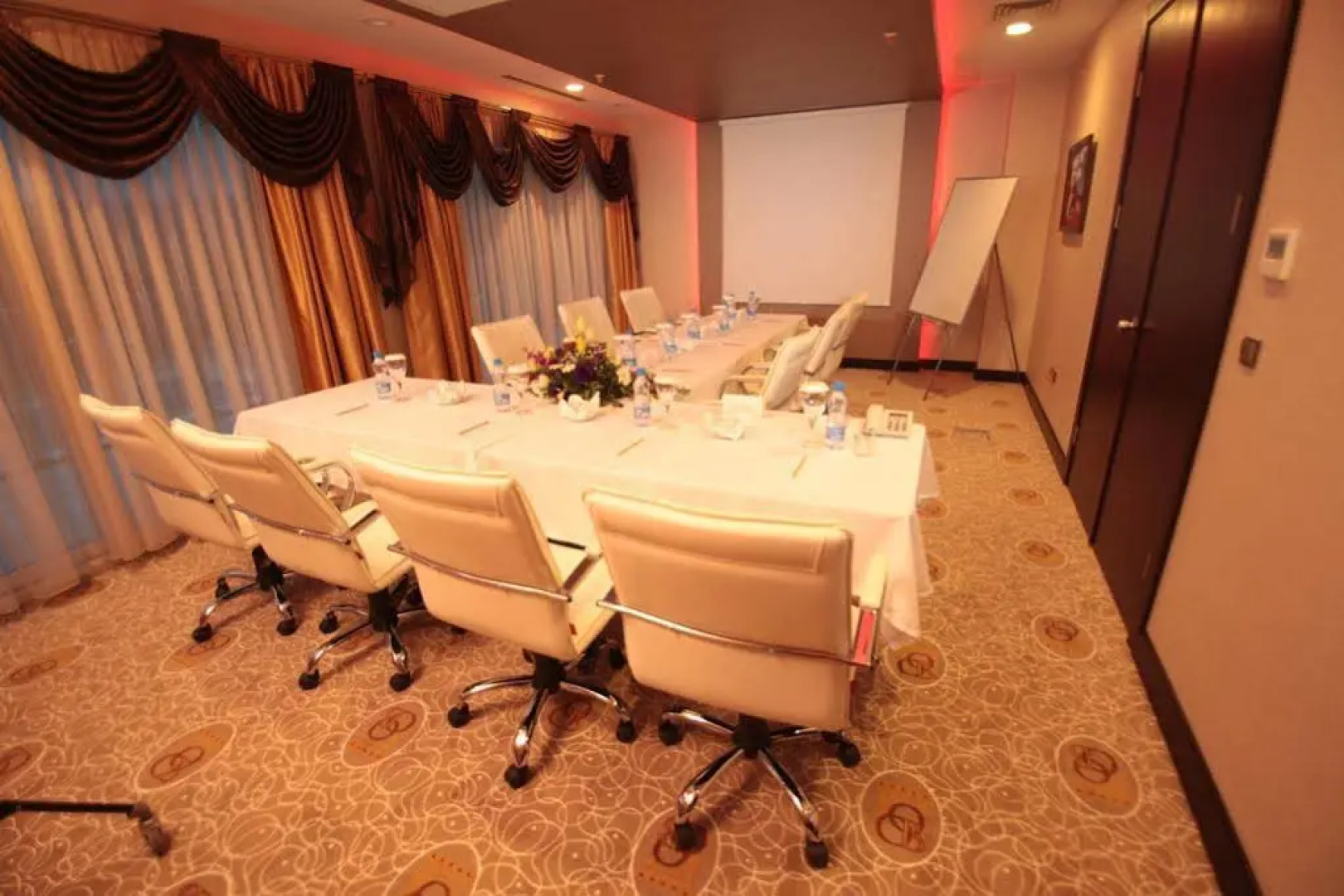 Büyük Osmani̇ye Oteli̇