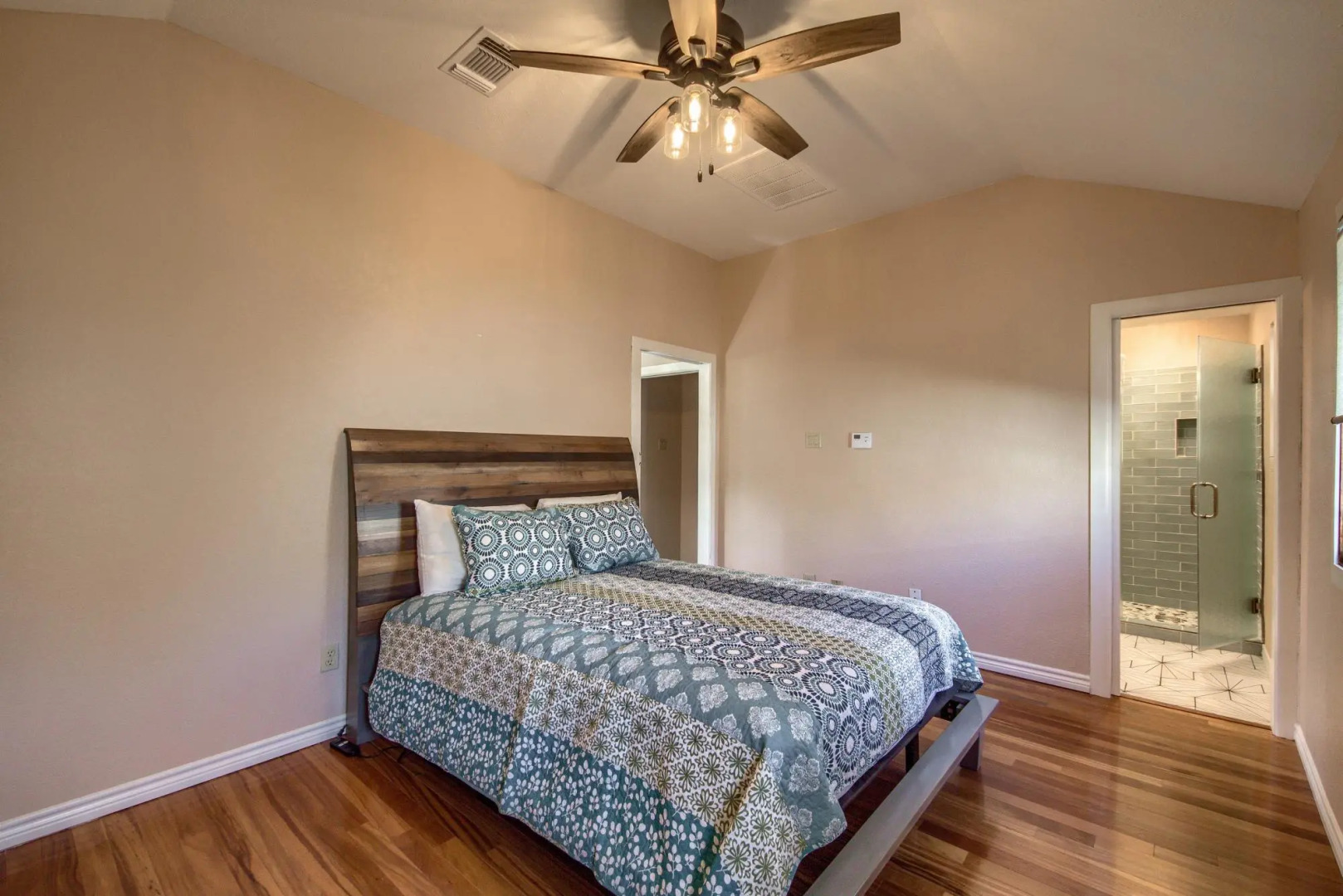 Ponderosa Country Haus PRD 2495