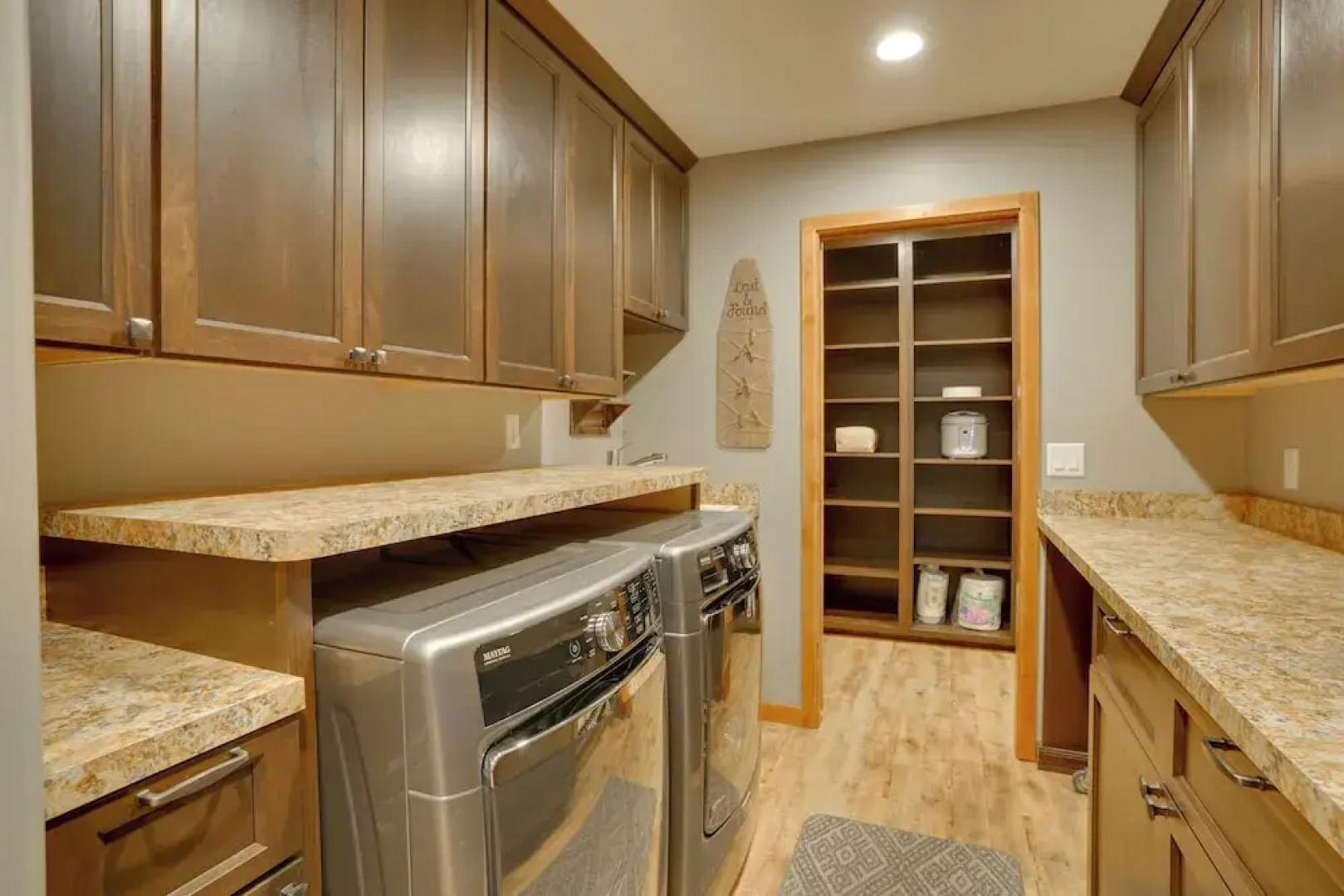 Expansive Retreat on 5 Acres in Shakopee!