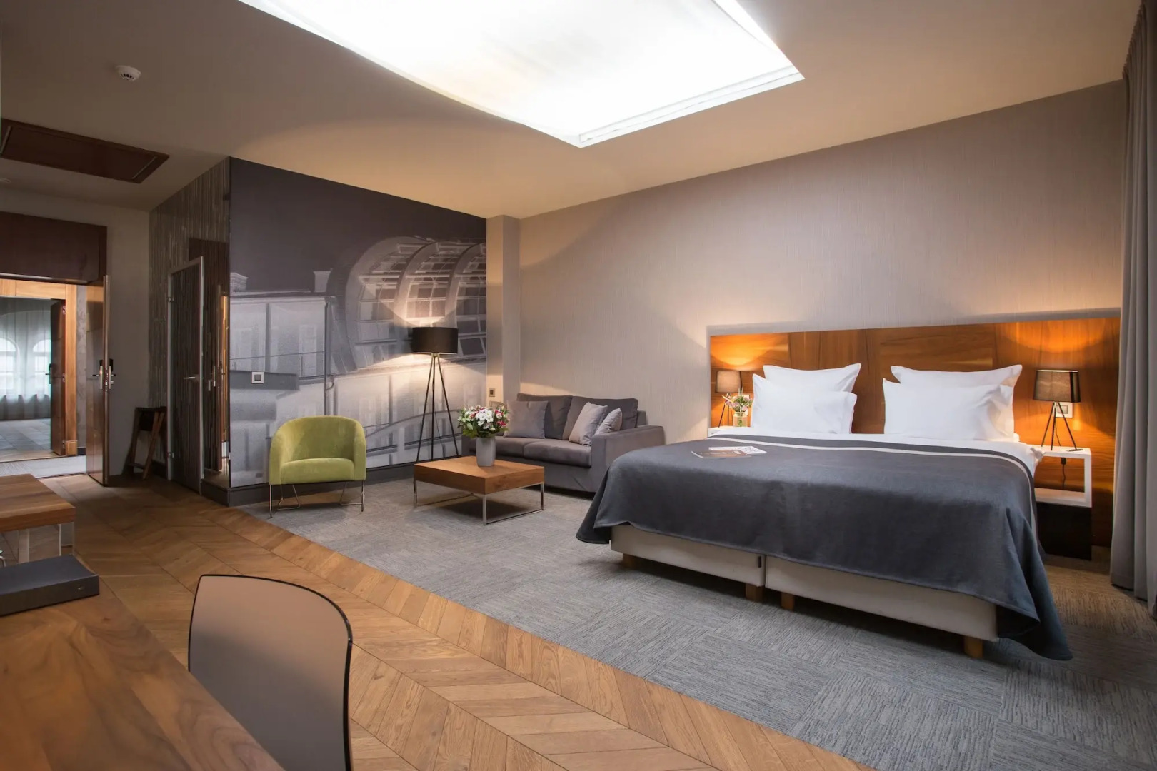 City Park Hotel & Residence