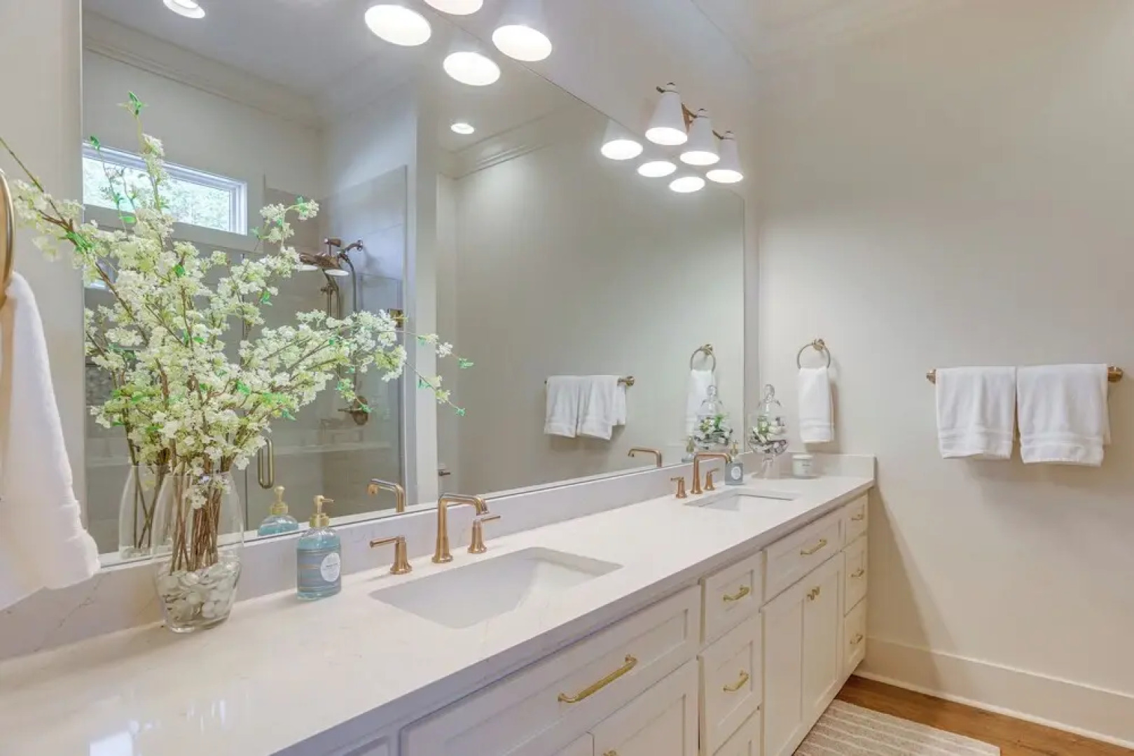 Waterfront Home in Alex City, Near Auburn