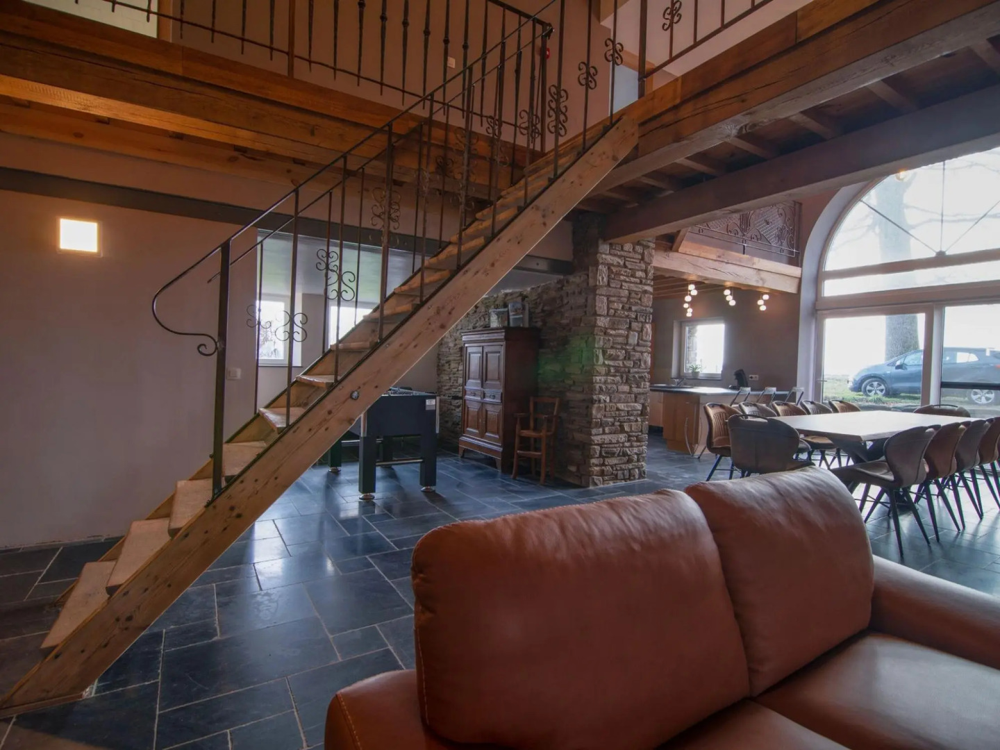 Very spacious house with sauna, spa and countryside views