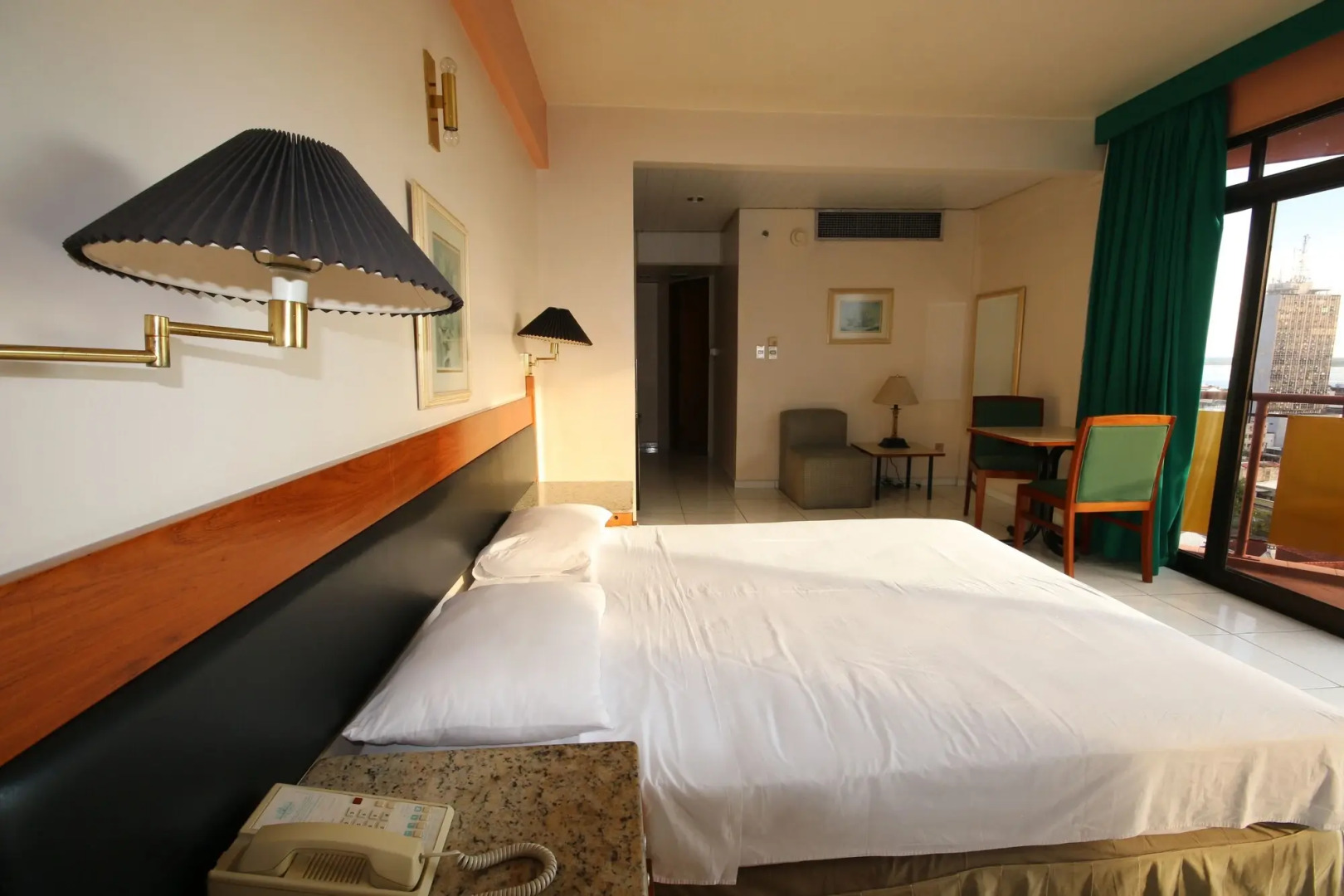 Taj Mahal Continental Hotel