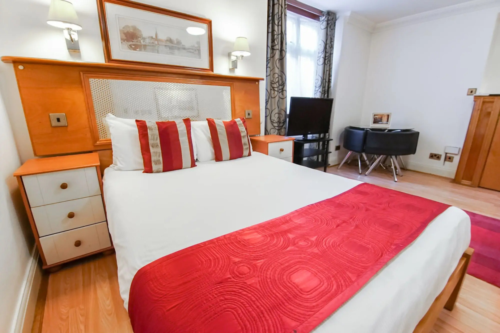 Abbey Court, Hyde Park Hotels